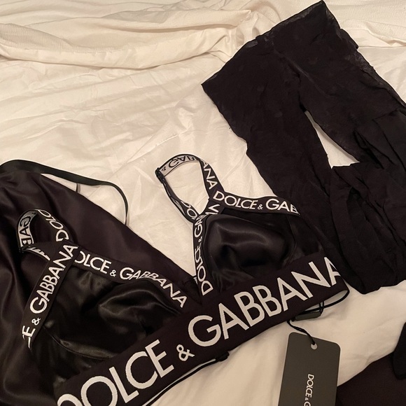 Dolce & Gabana, bralette & stockings. - Picture 5 of 5